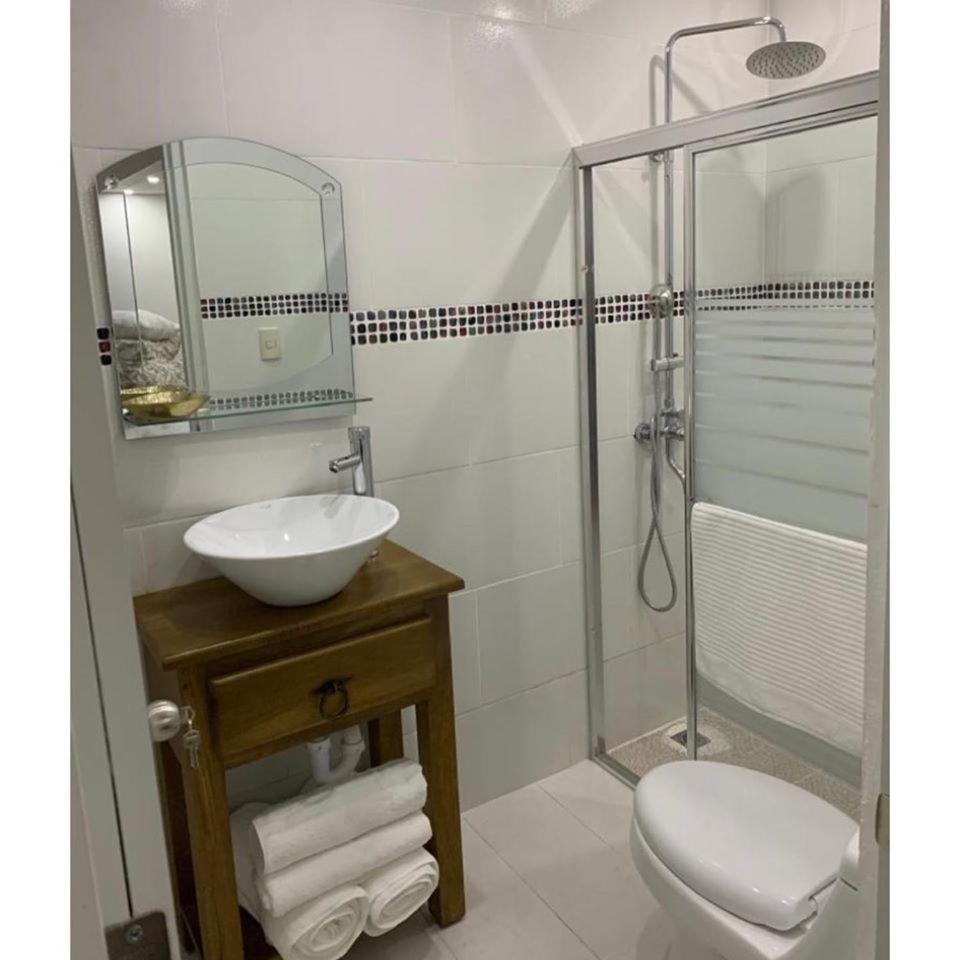 Hotel Juliana Нагуа Екстериор снимка