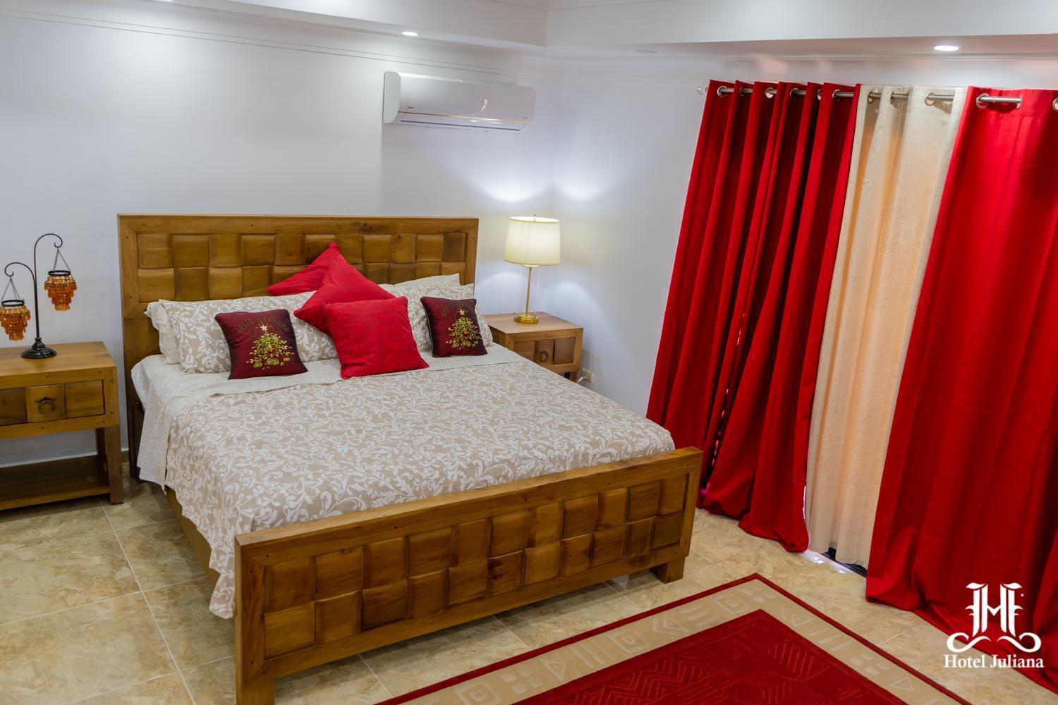 Hotel Juliana Нагуа Екстериор снимка