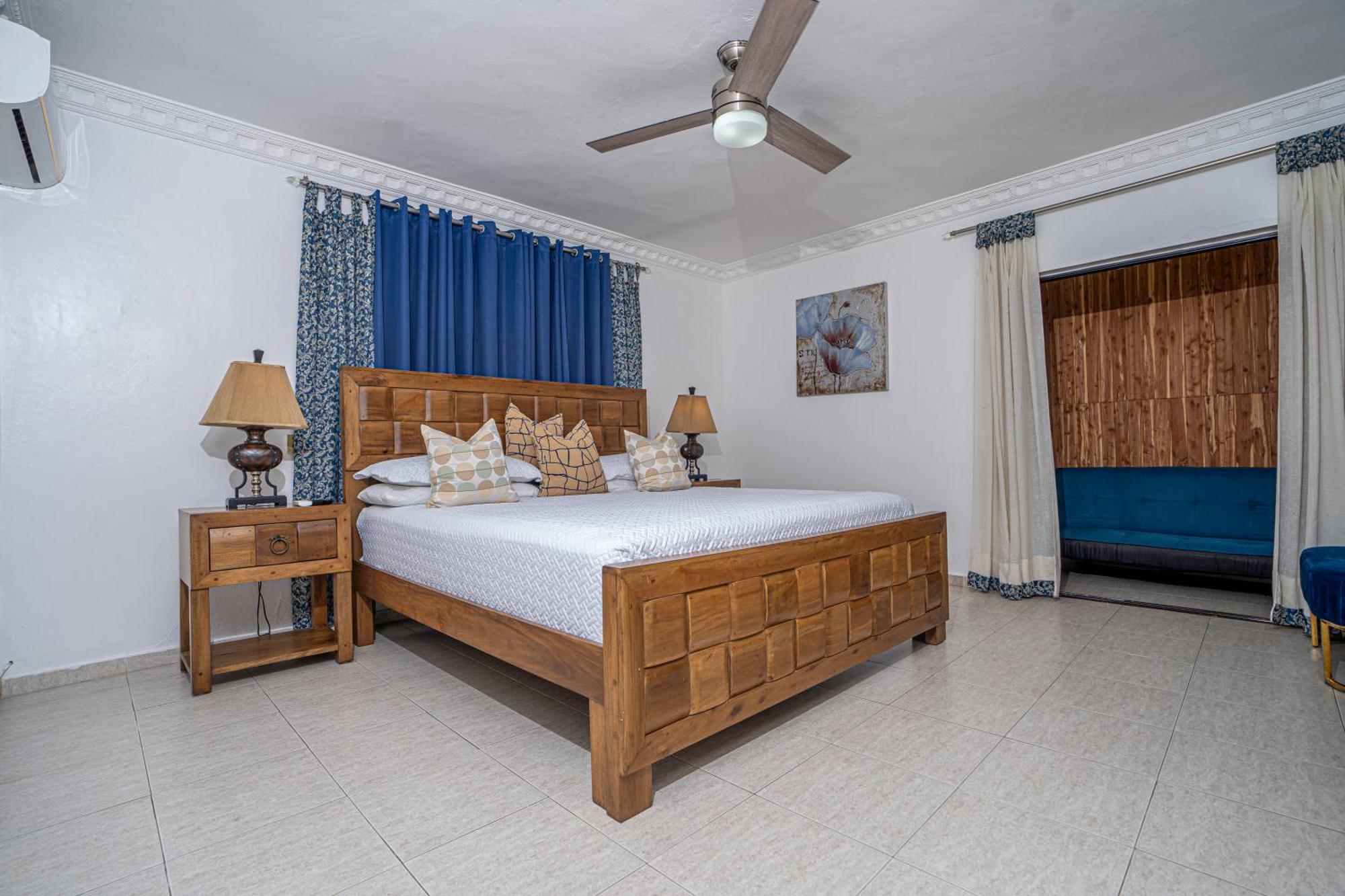 Hotel Juliana Нагуа Екстериор снимка