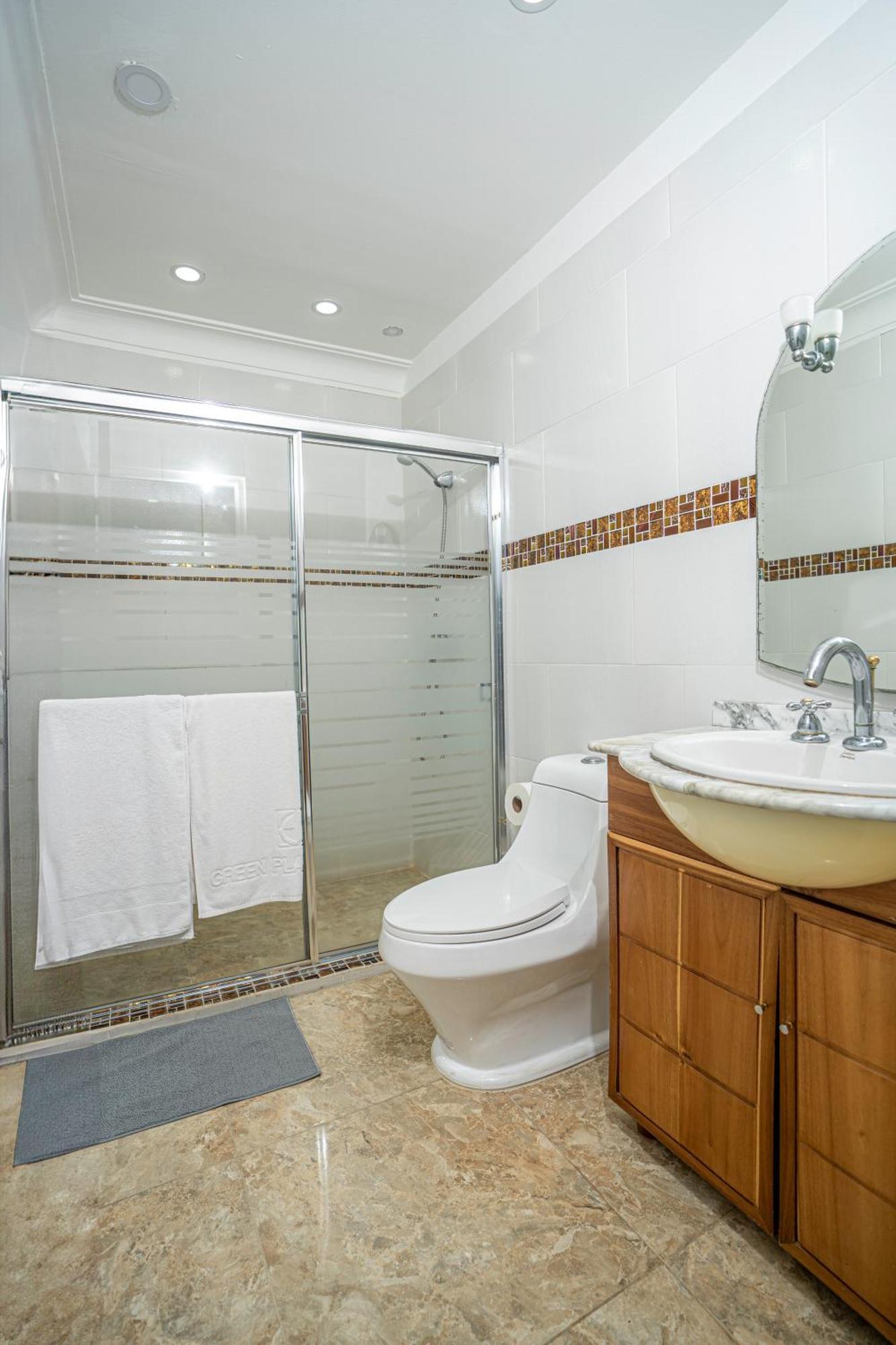 Hotel Juliana Нагуа Екстериор снимка