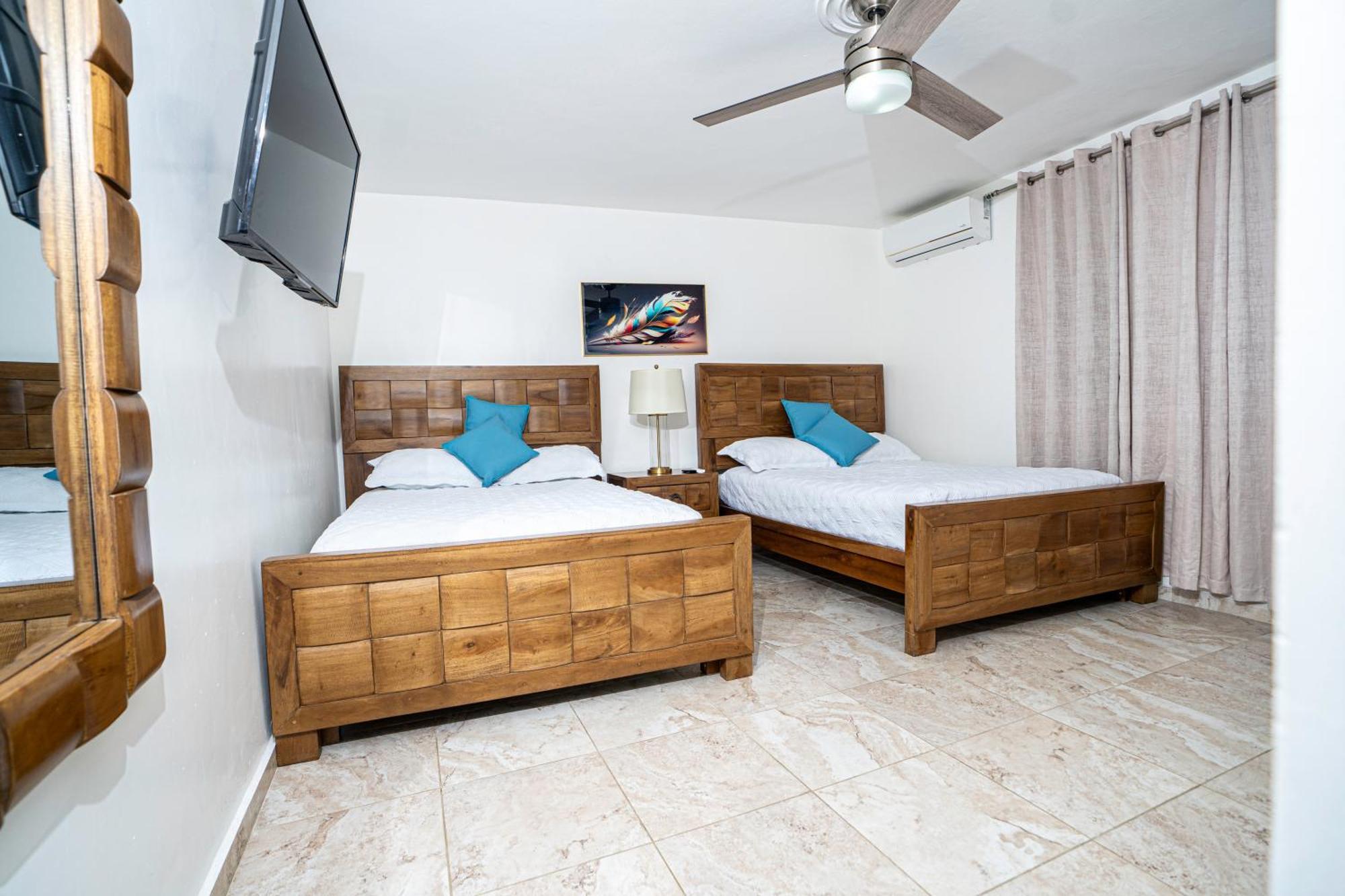 Hotel Juliana Нагуа Екстериор снимка